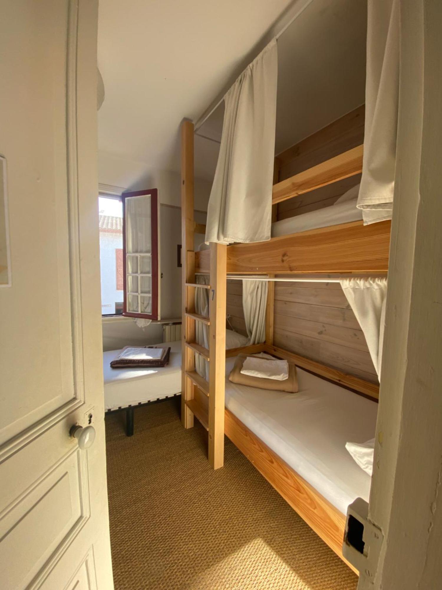 L'Escale Surf Hostel - Auberge De Jeunesse غوتاري الغرفة الصورة
