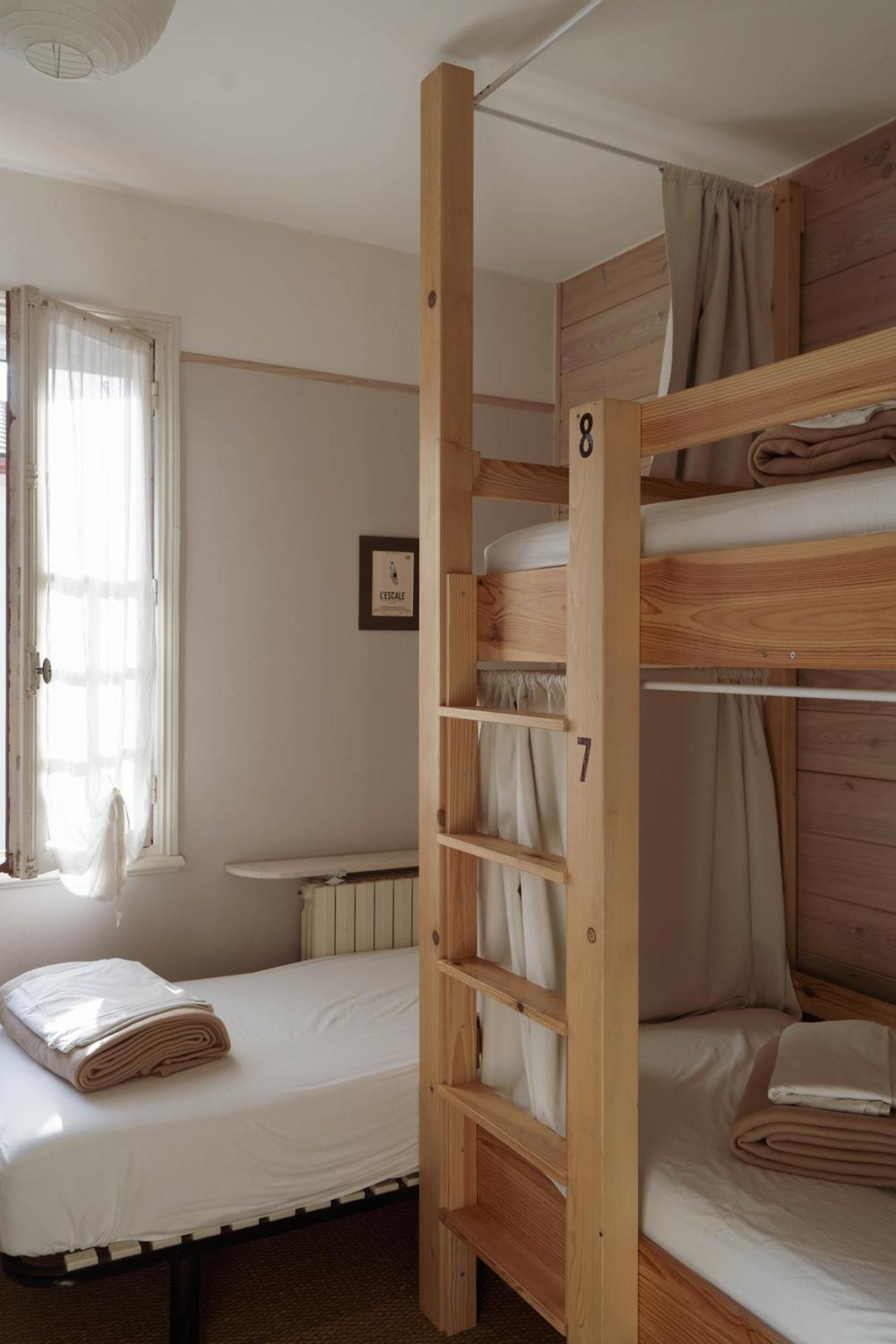 L'Escale Surf Hostel - Auberge De Jeunesse غوتاري الغرفة الصورة